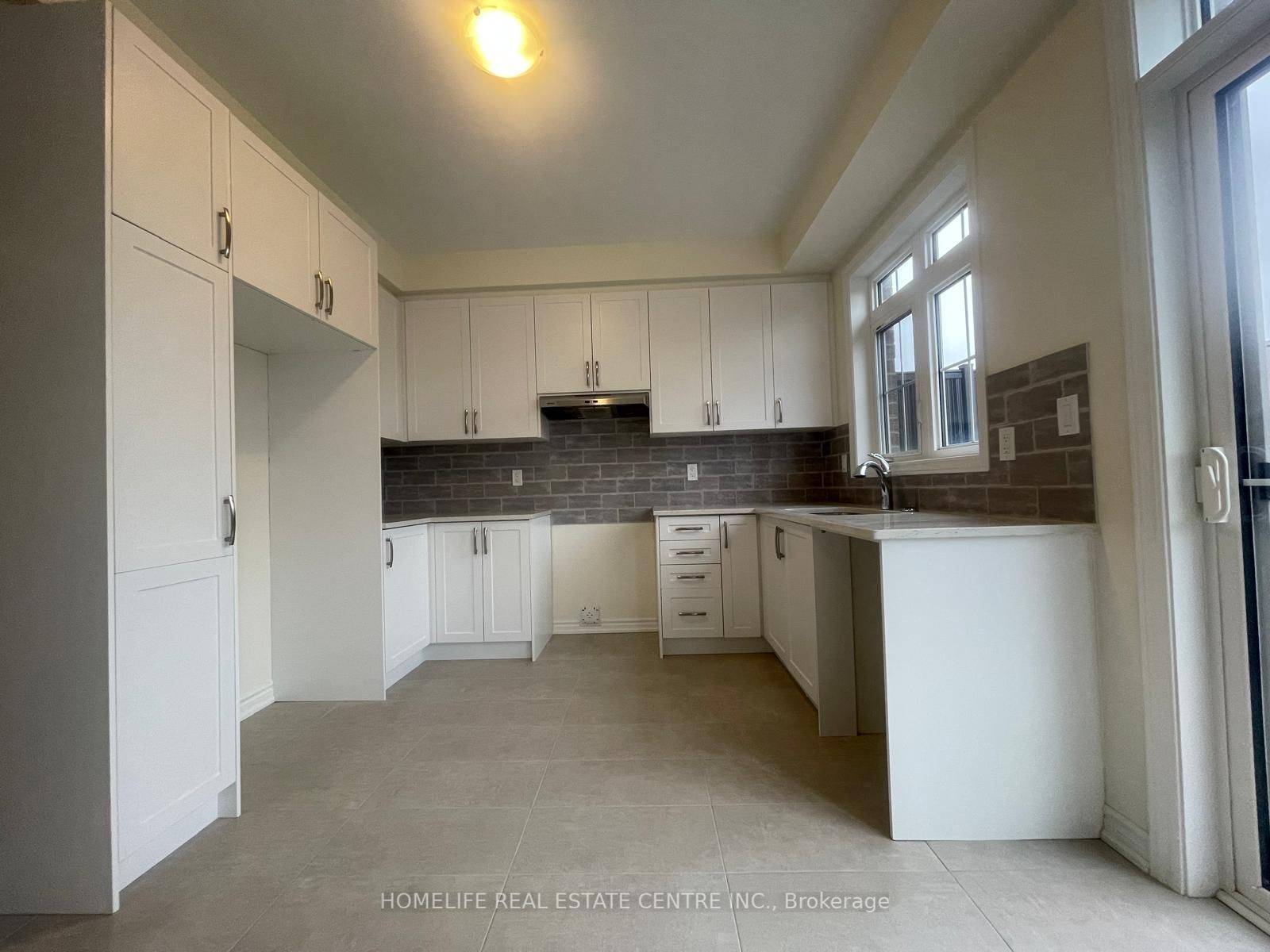 Brampton, ON L6R 4E4,359 Inspire BLVD