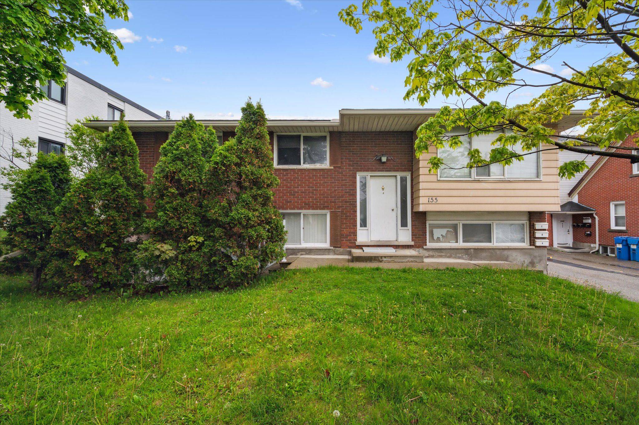 Waterloo, ON N2J 2W4,155 University AVE E