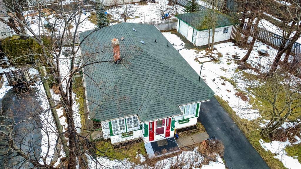 St. John's, NL a1b 1m7,48 Pine Bud Avenue