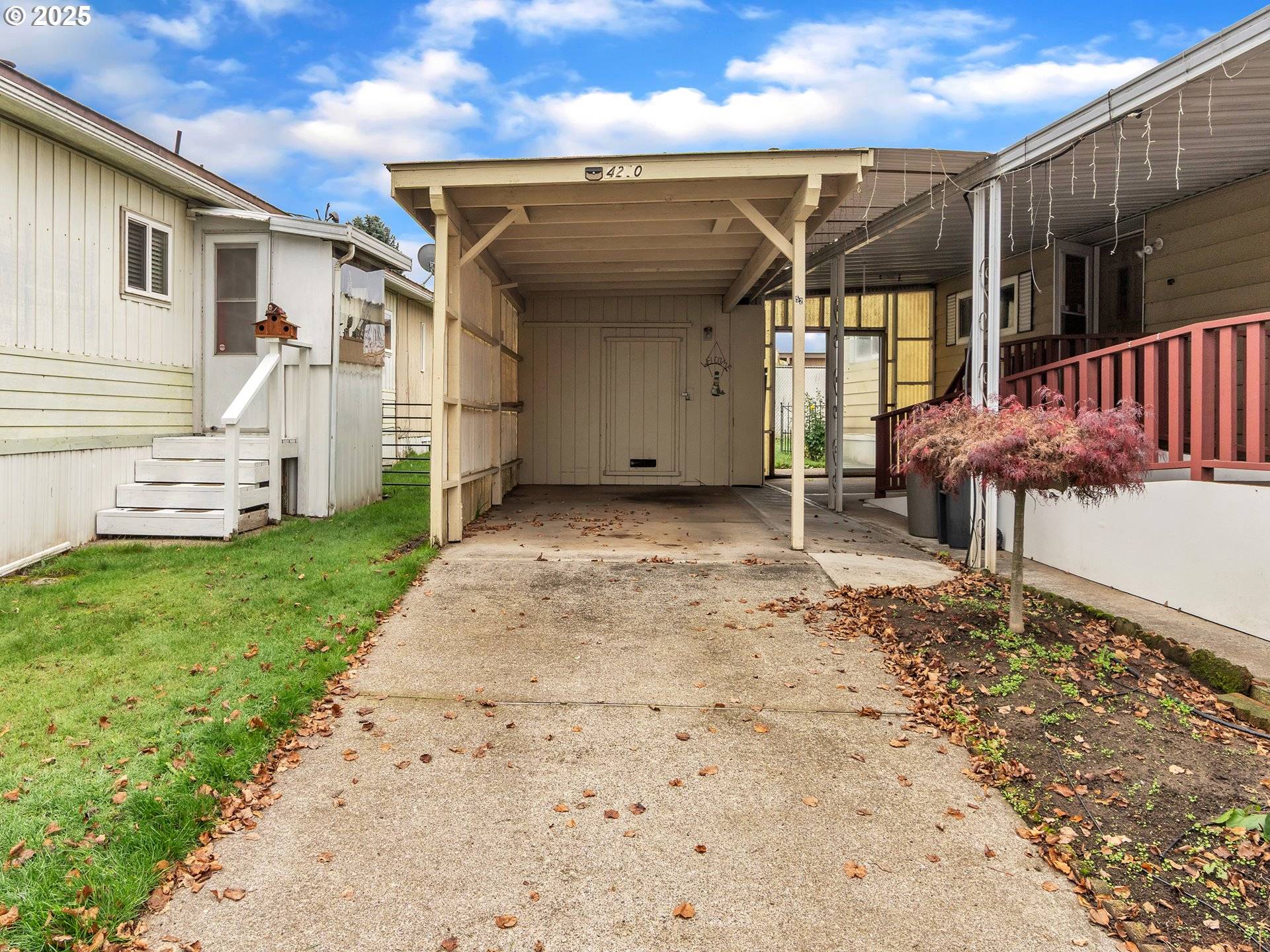 Salem, OR 97305,4230 HAZELGREEN RD NE #52