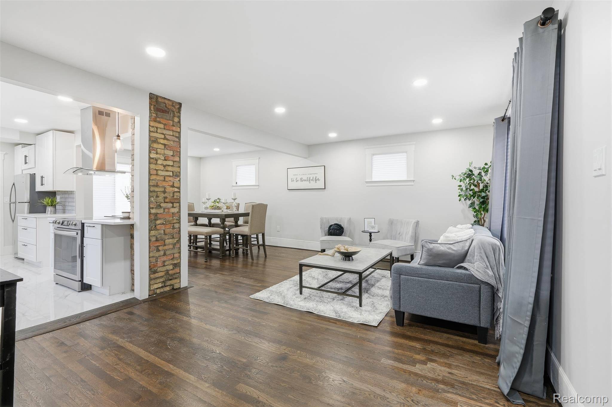 Detroit, MI 48238,15904 Parkside ST