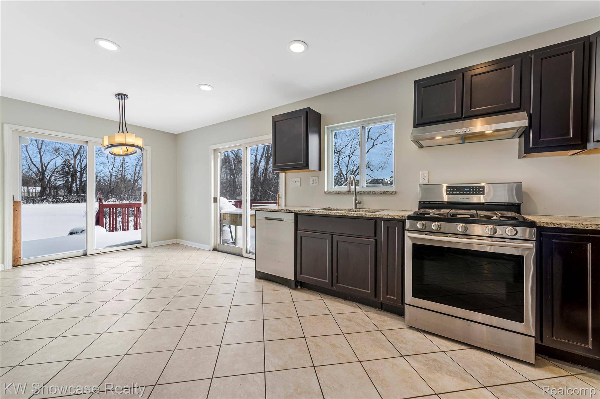 Farmington, MI 48334,29230 Greening ST