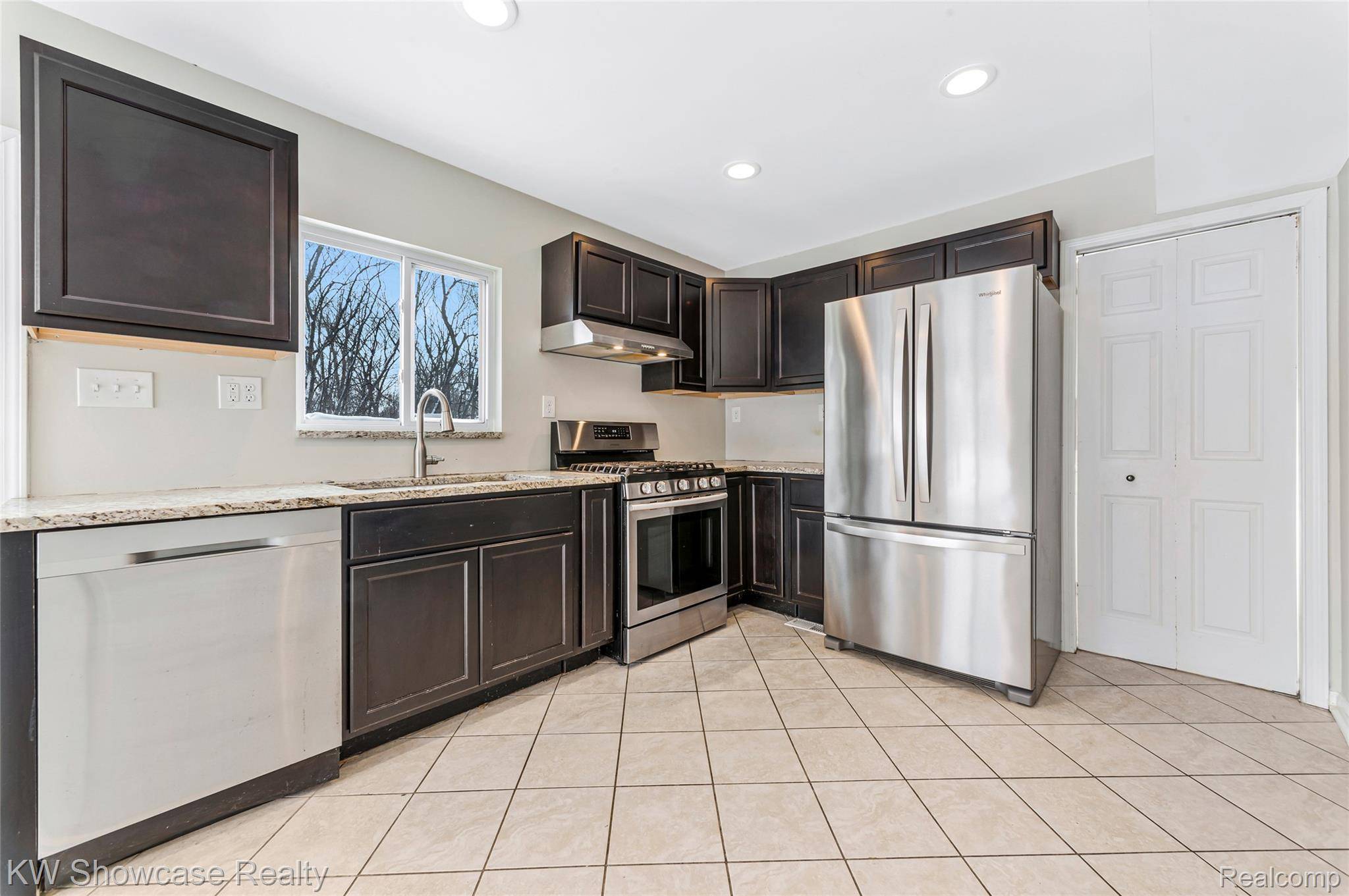 Farmington, MI 48334,29230 Greening ST