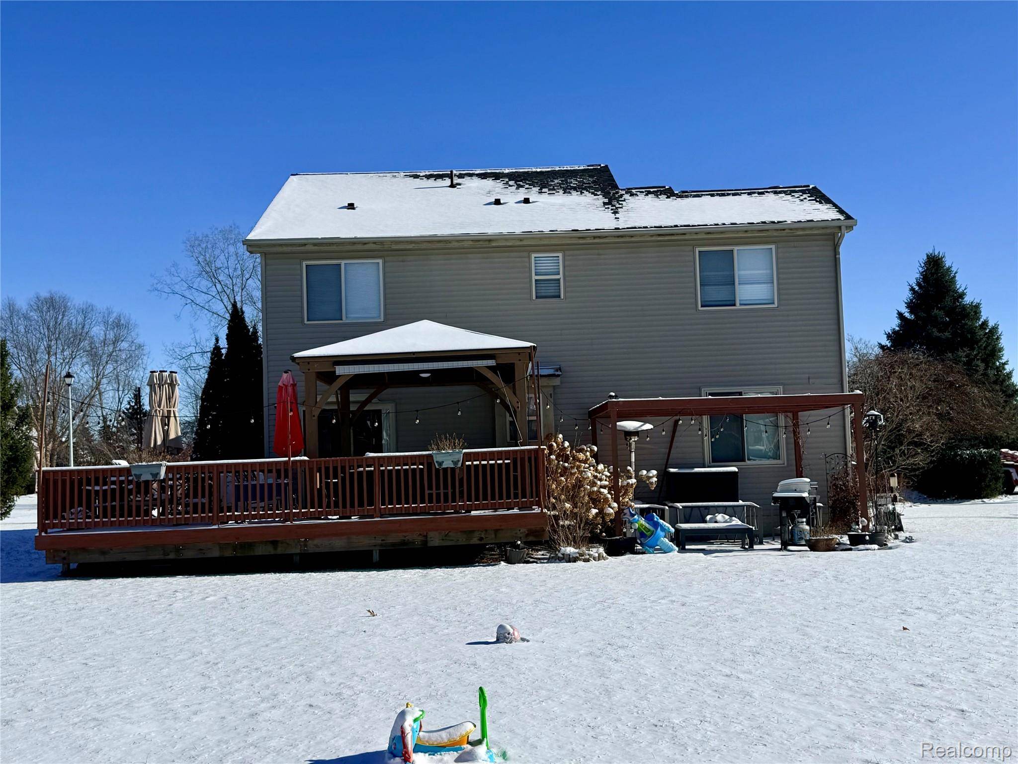 Grand Blanc, MI 48439,7586 Paradise DR