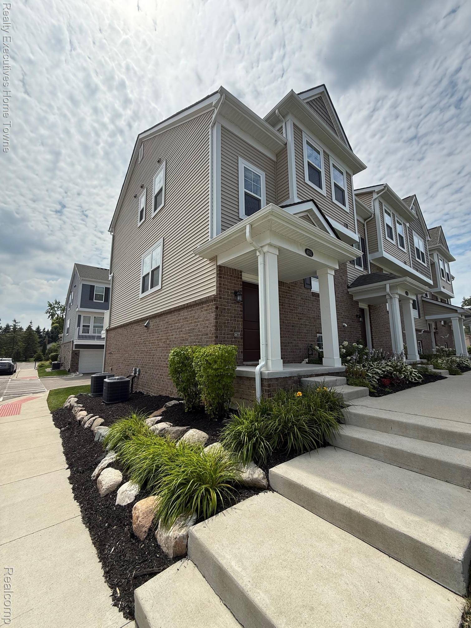 Troy, MI 48098,4931 Treeside LN