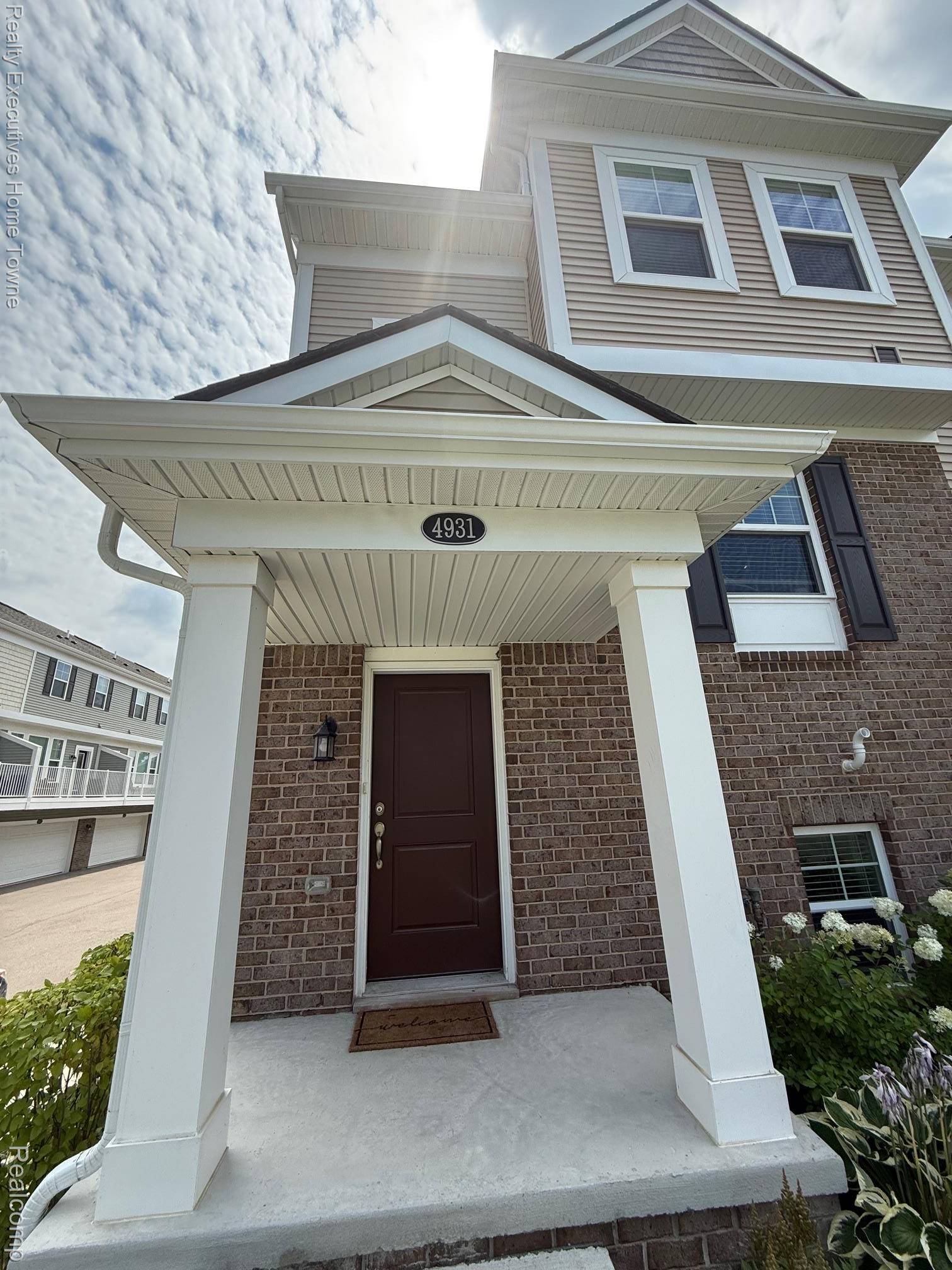 Troy, MI 48098,4931 Treeside LN