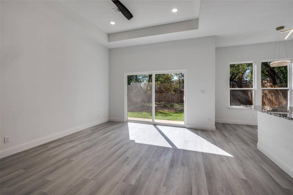 Grand Prairie, TX 75051,2209 W E Roberts Street