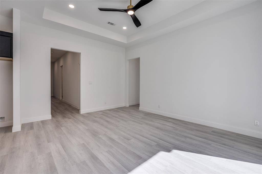 Grand Prairie, TX 75051,2209 W E Roberts Street