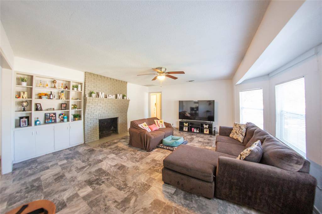 Blossom, TX 75416,630 Faucett Street