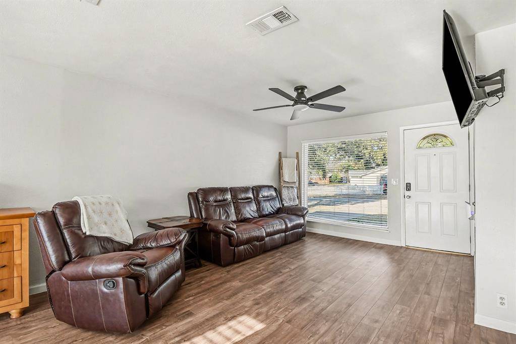 Fort Worth, TX 76135,6405 Claude Court