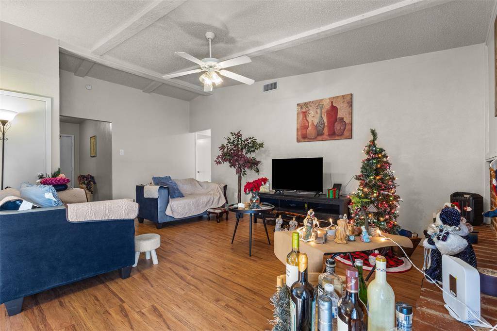 Mesquite, TX 75149,224 E Grubb Drive