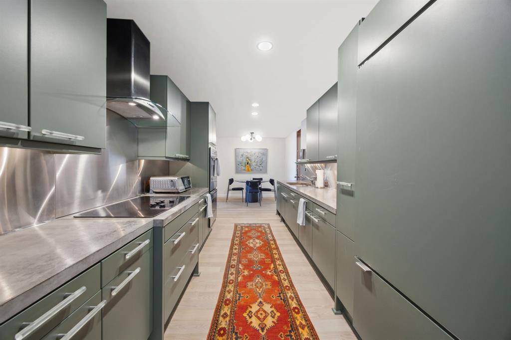 Dallas, TX 75219,3831 Turtle Creek Boulevard #18C