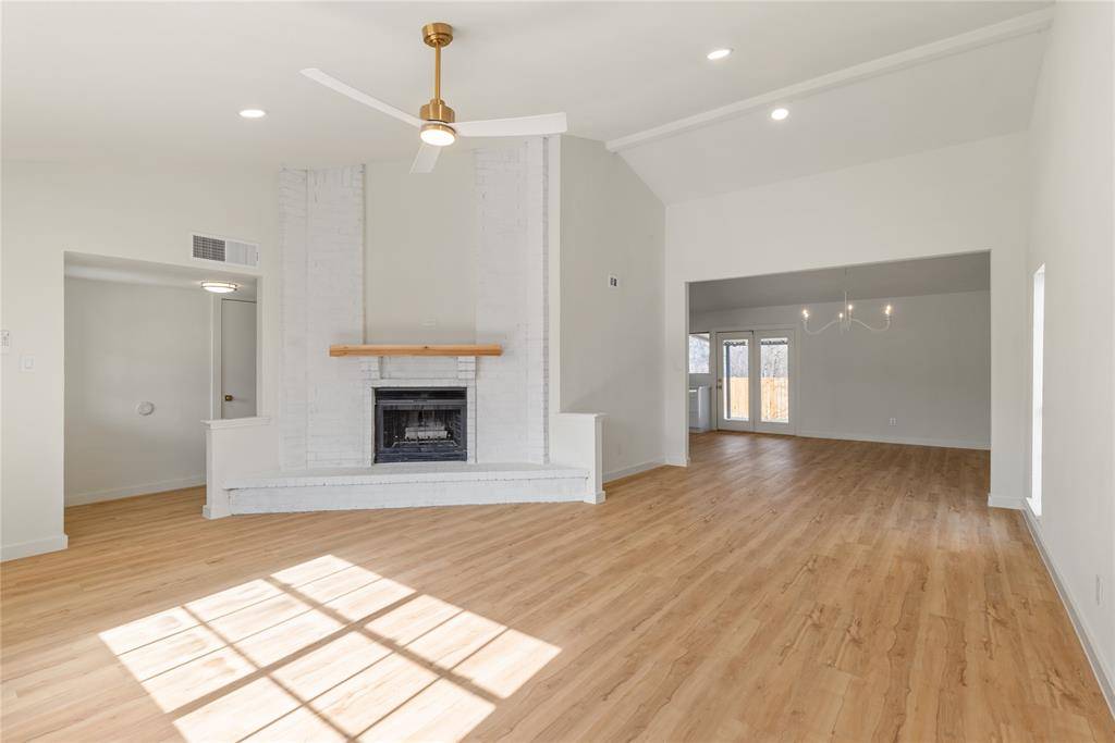 Arlington, TX 76014,2301 Sharpshire Lane