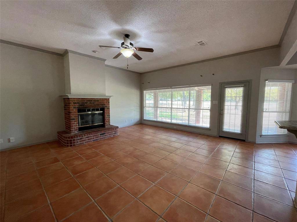 Granbury, TX 76049,8701 Bellechase Road