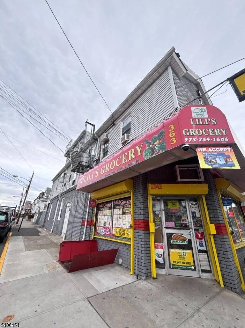 Paterson City, NJ 07514,363 10Th Ave