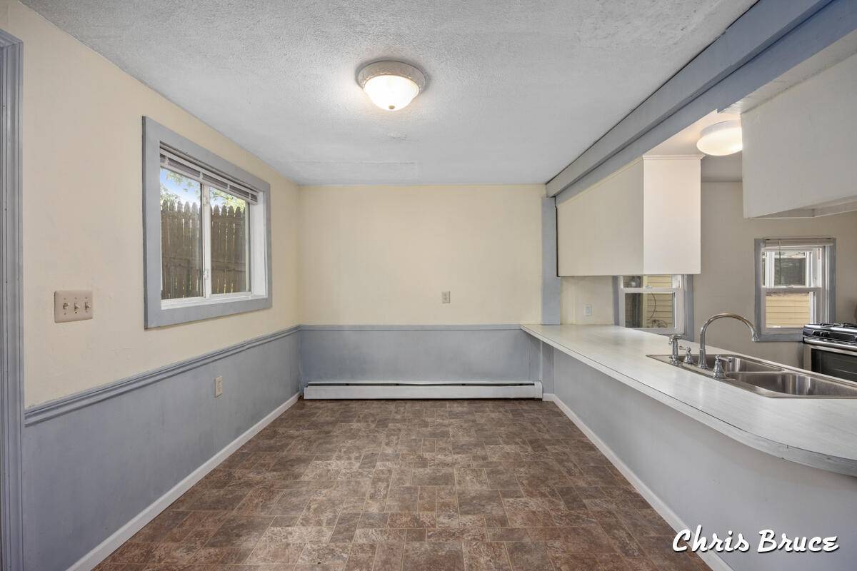 Grand Rapids, MI 49505,64 Quimby ST NE