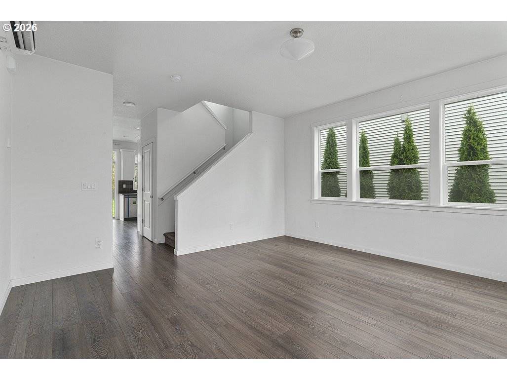 Portland, OR 97233,427 SE 154TH AVE