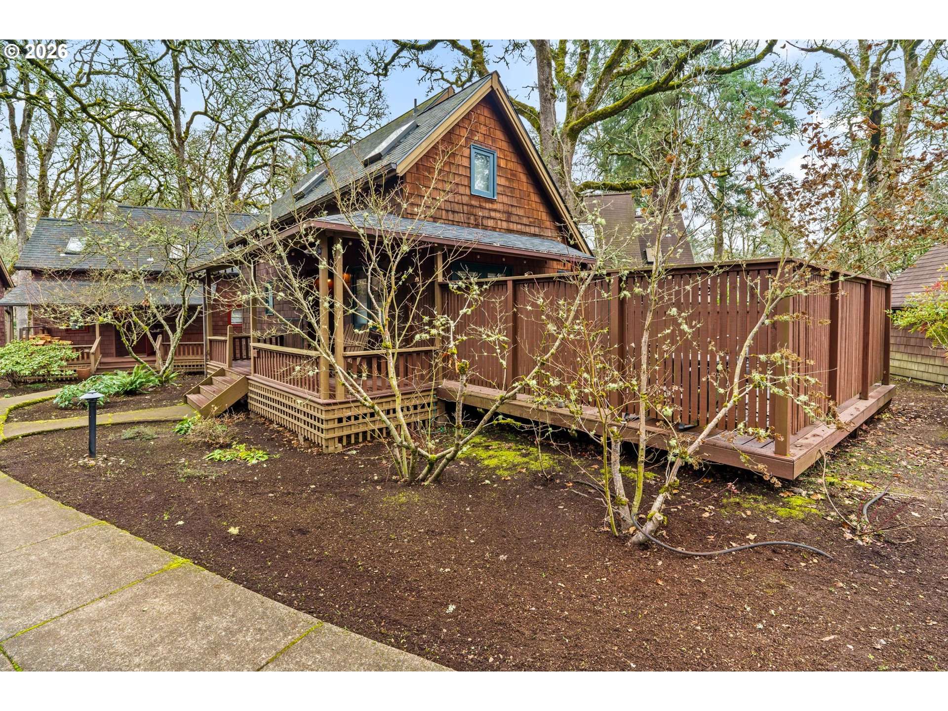 Eugene, OR 97401,217 SPYGLASS DR