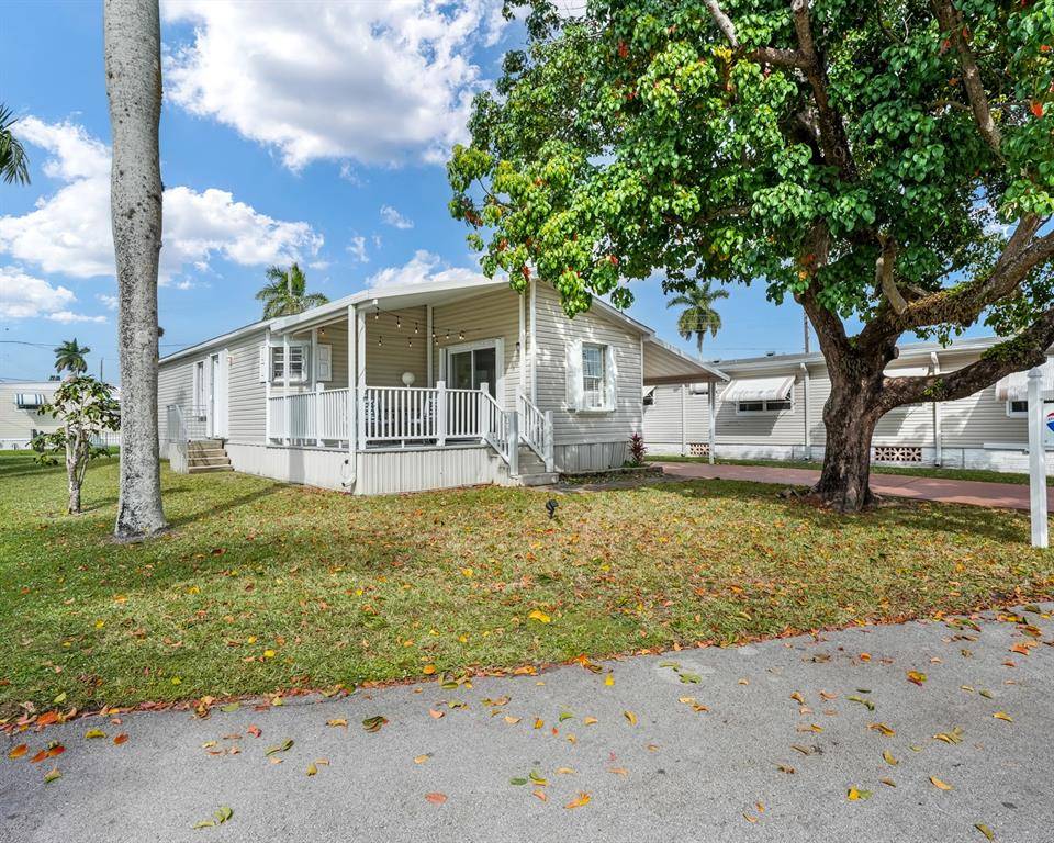 Davie, FL 33324,8531 SW 20th Ct