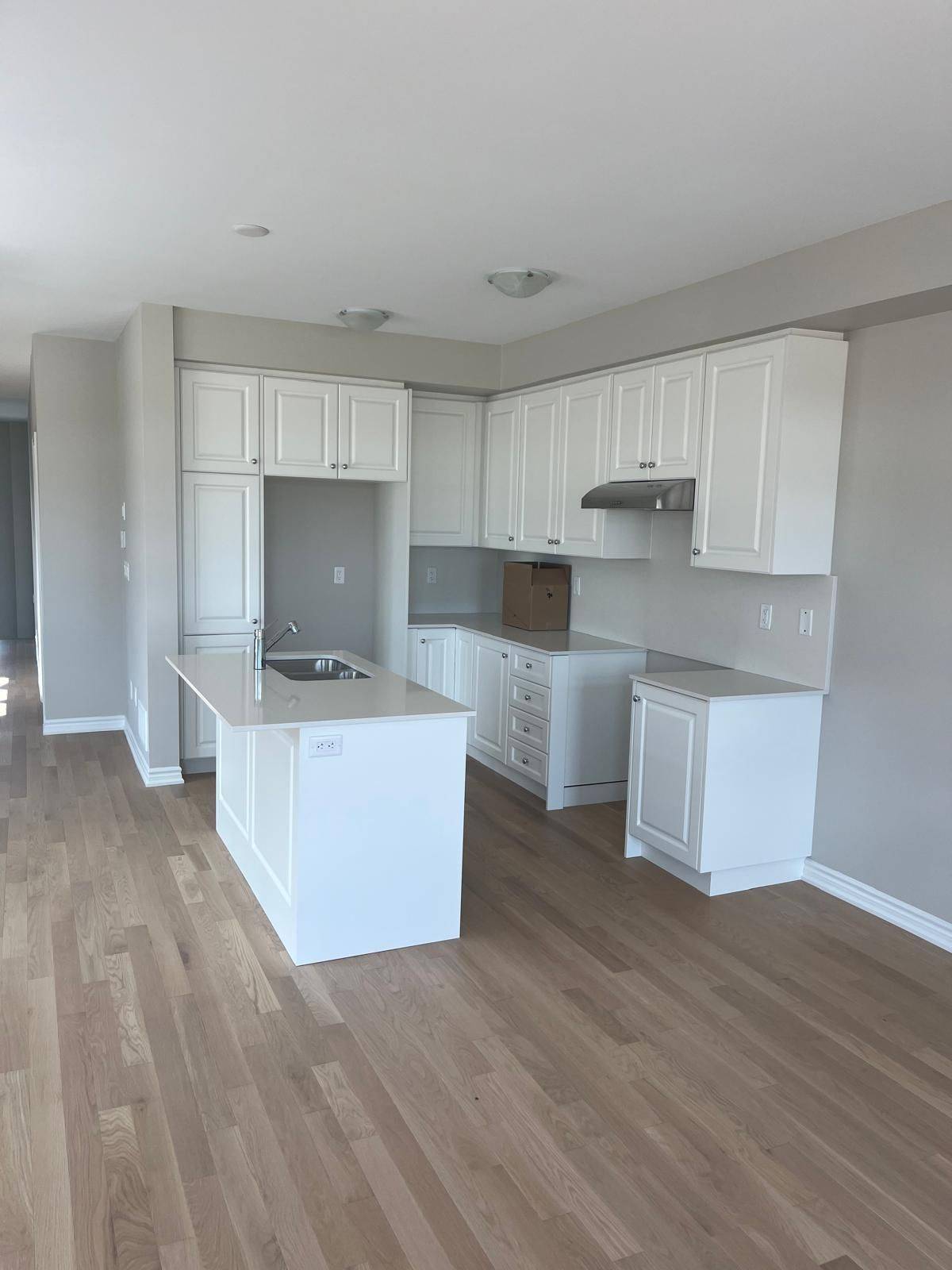 Barrie, ON L9J 0R6,111 Greer ST