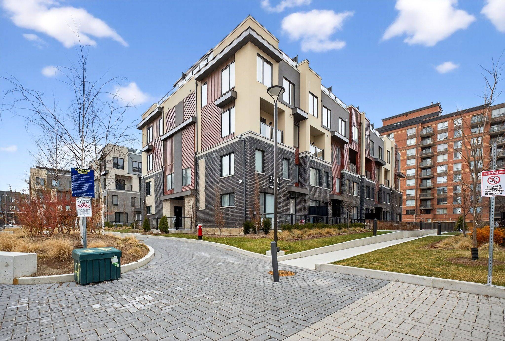 Mississauga, ON L5L 0C1,3560 Colonial DR #Unit #9