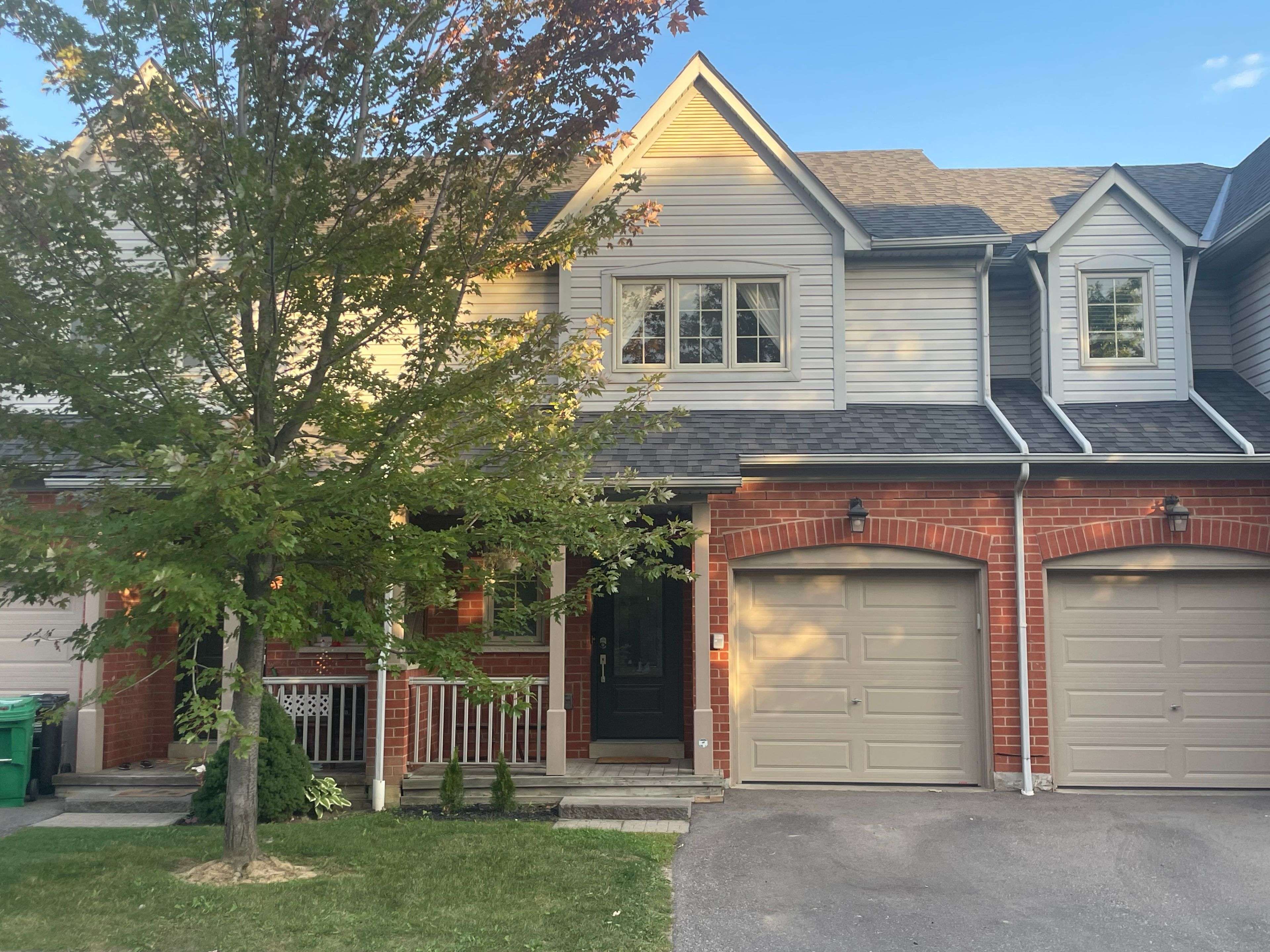 Mississauga, ON L5V 2M6,5223 Fairford CRES #55