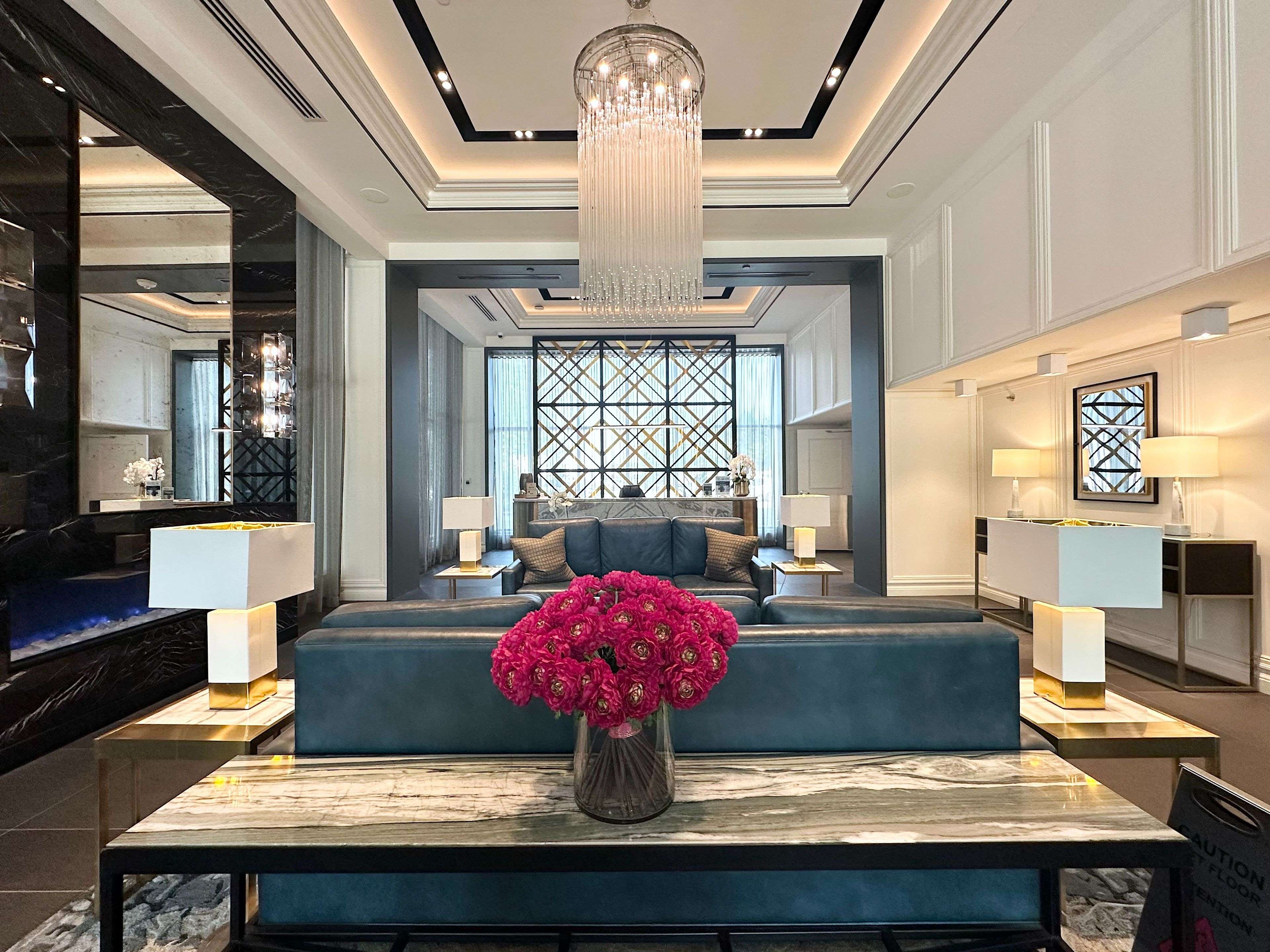 Oakville, ON L6H 0N5,2333 Taunton RD #315