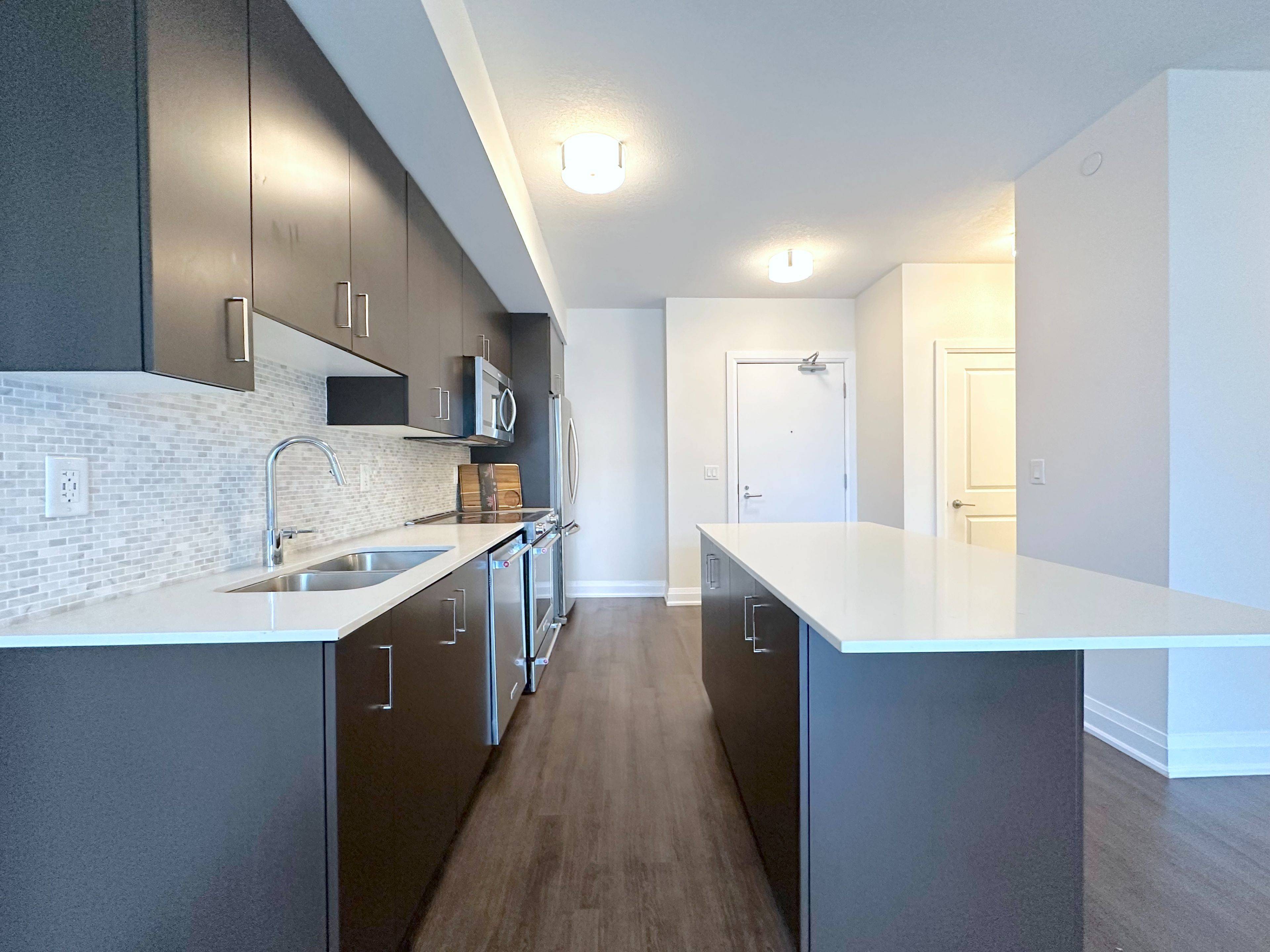 Oakville, ON L6H 0N5,2333 Taunton RD #315