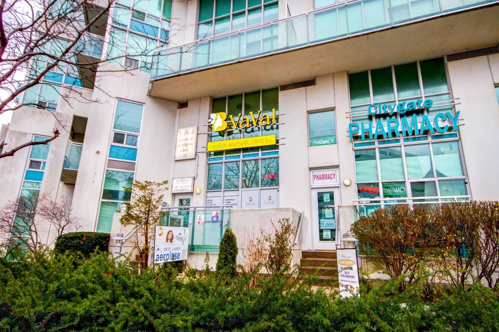 Mississauga, ON L5B 4N4,220 Burnhamthorpe RD W #106