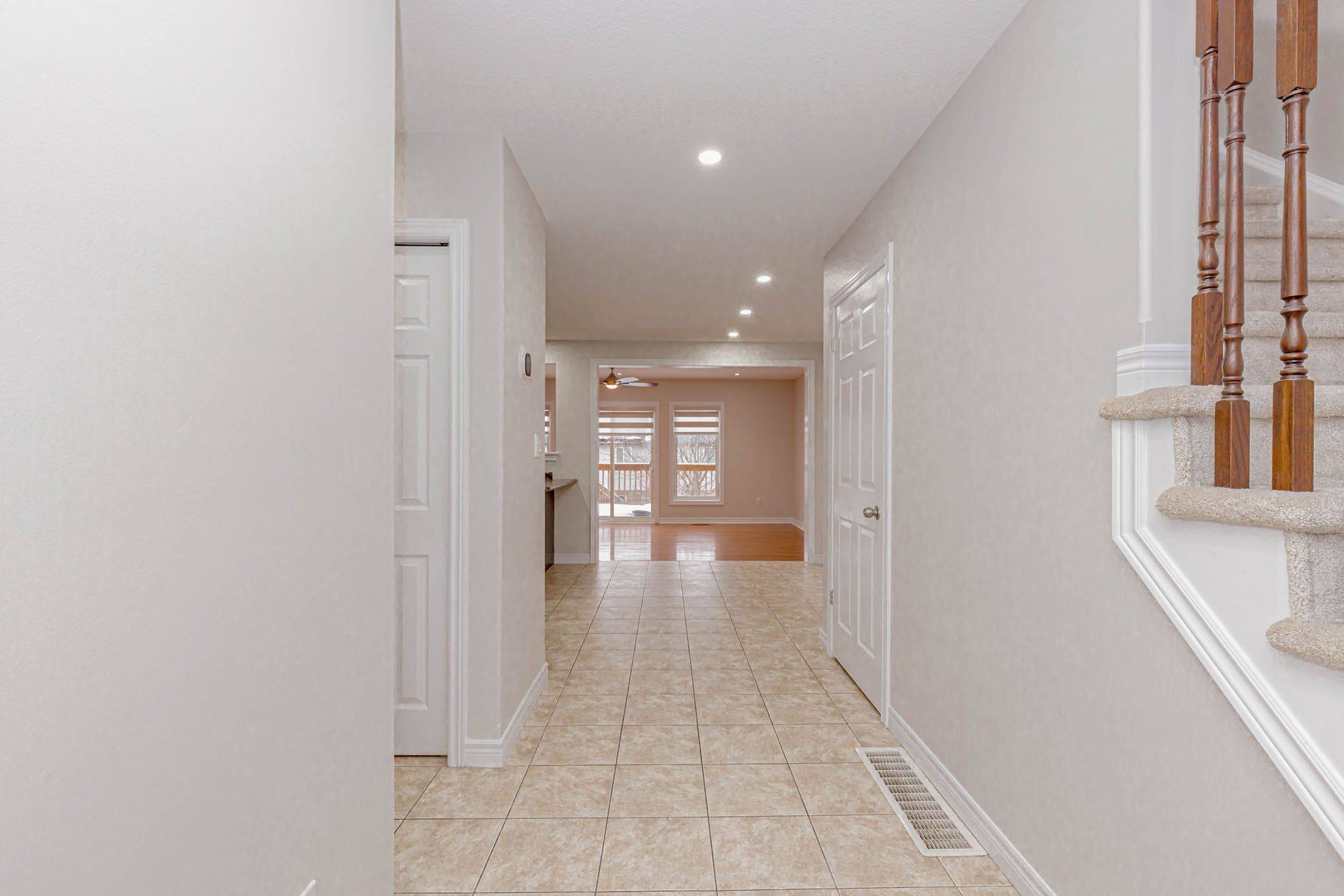 Guelph, ON N1E 0G8,21 Dougall ST