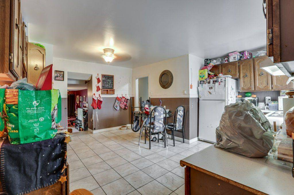 St. Thomas, ON N5P 1T4,42 REDAN ST