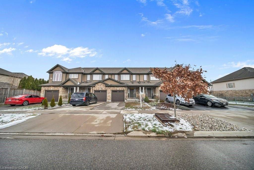 Kitchener, ON N2R 1Y4,129 templewood DR