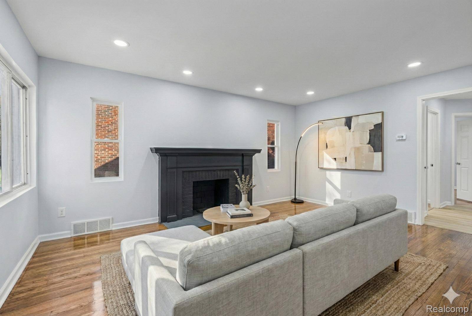 Detroit, MI 48224,10130 Somerset AVE