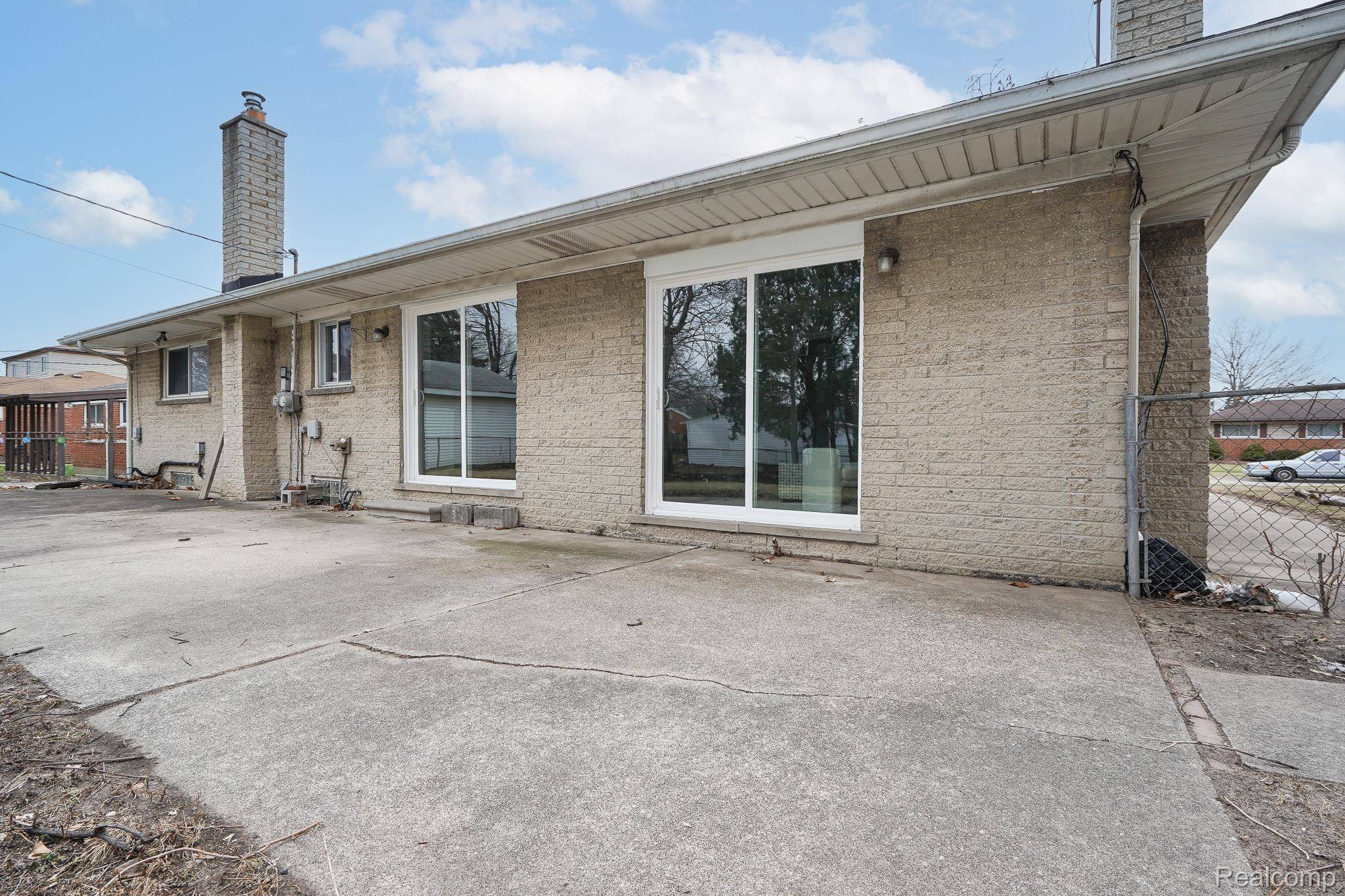 Warren, MI 48089,11615 Highland DR