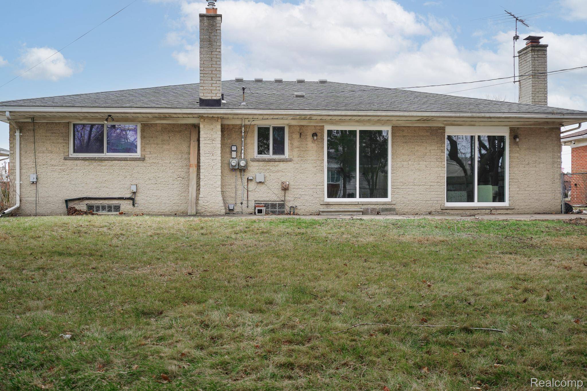 Warren, MI 48089,11615 Highland DR