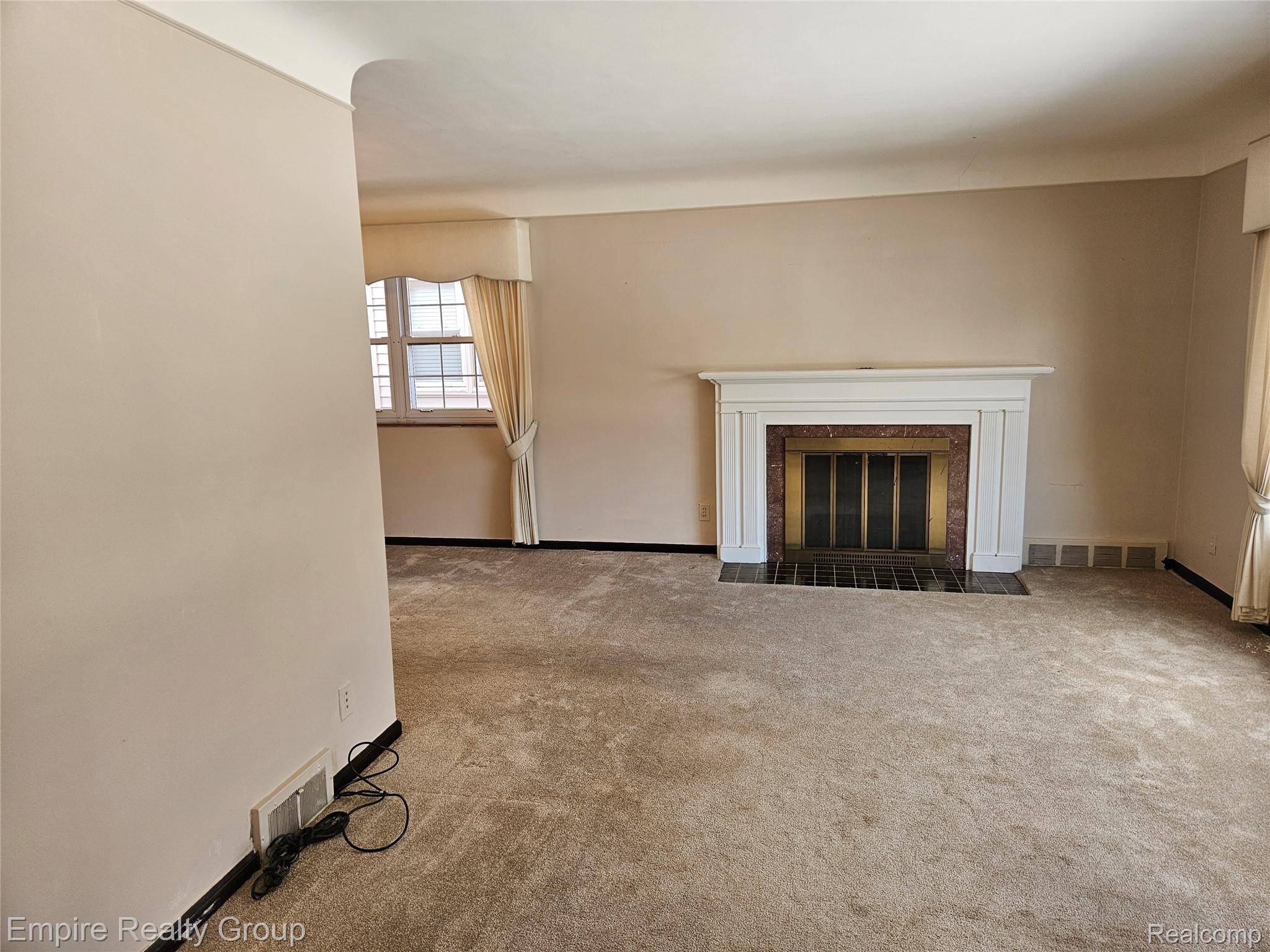 Dearborn, MI 48124,243 Devonshire ST