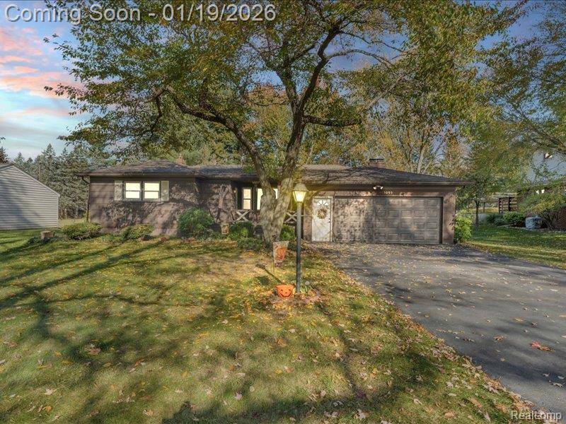 Shelby Twp, MI 48316,5093 Helene AVE