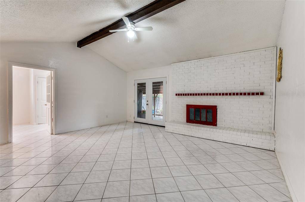 Arlington, TX 76014,708 Thomas Chapel Drive