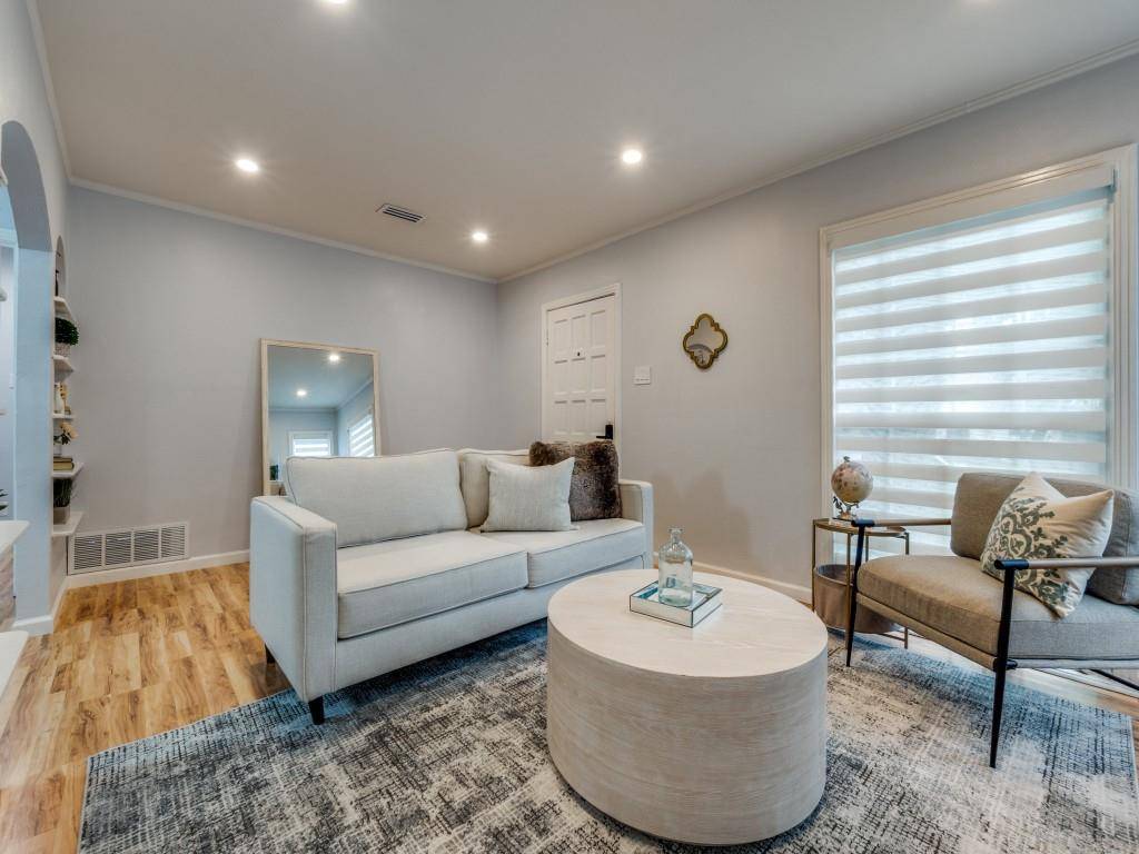 Dallas, TX 75206,5739 Ellsworth Avenue