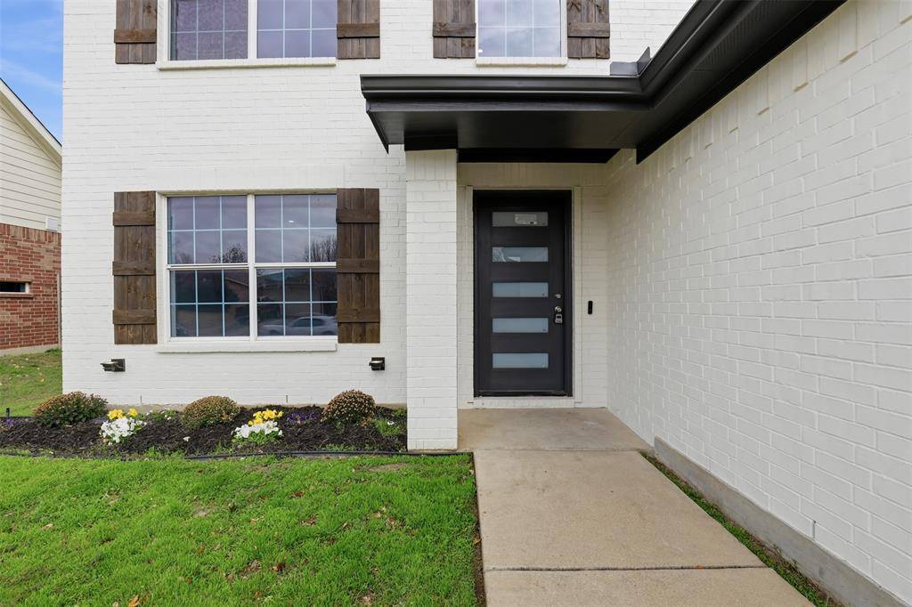 Saginaw, TX 76179,640 Fossil Wood Drive