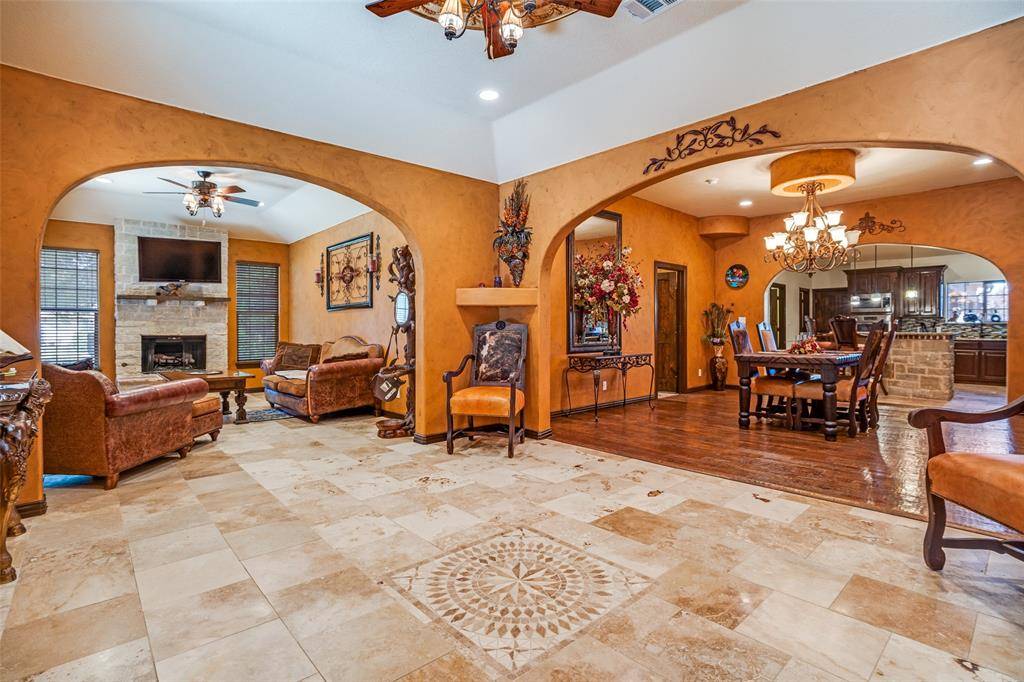 Roanoke, TX 76262,308 Sheri Lane