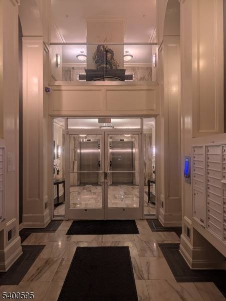 Linden City, NJ 07036,104 E Elizabeth Ave #308