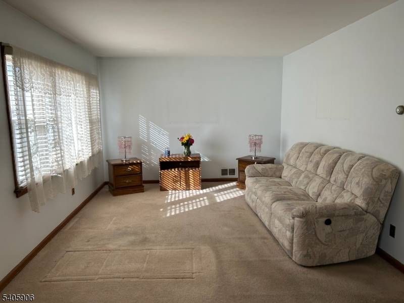 Little Falls Twp., NJ 07424,47 Ryle Ave