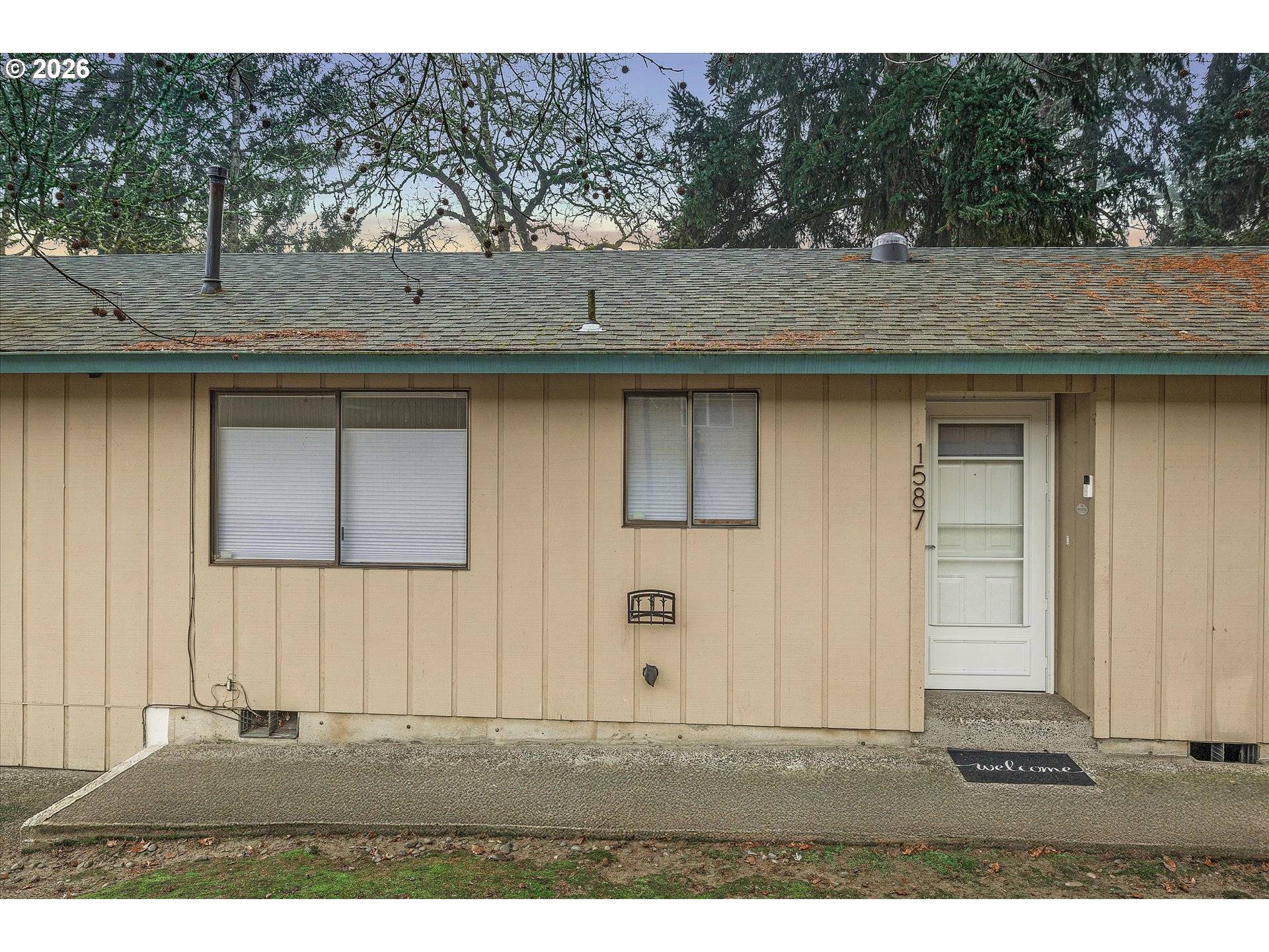 Milwaukie, OR 97267,1587 SE OAK GROVE BLVD