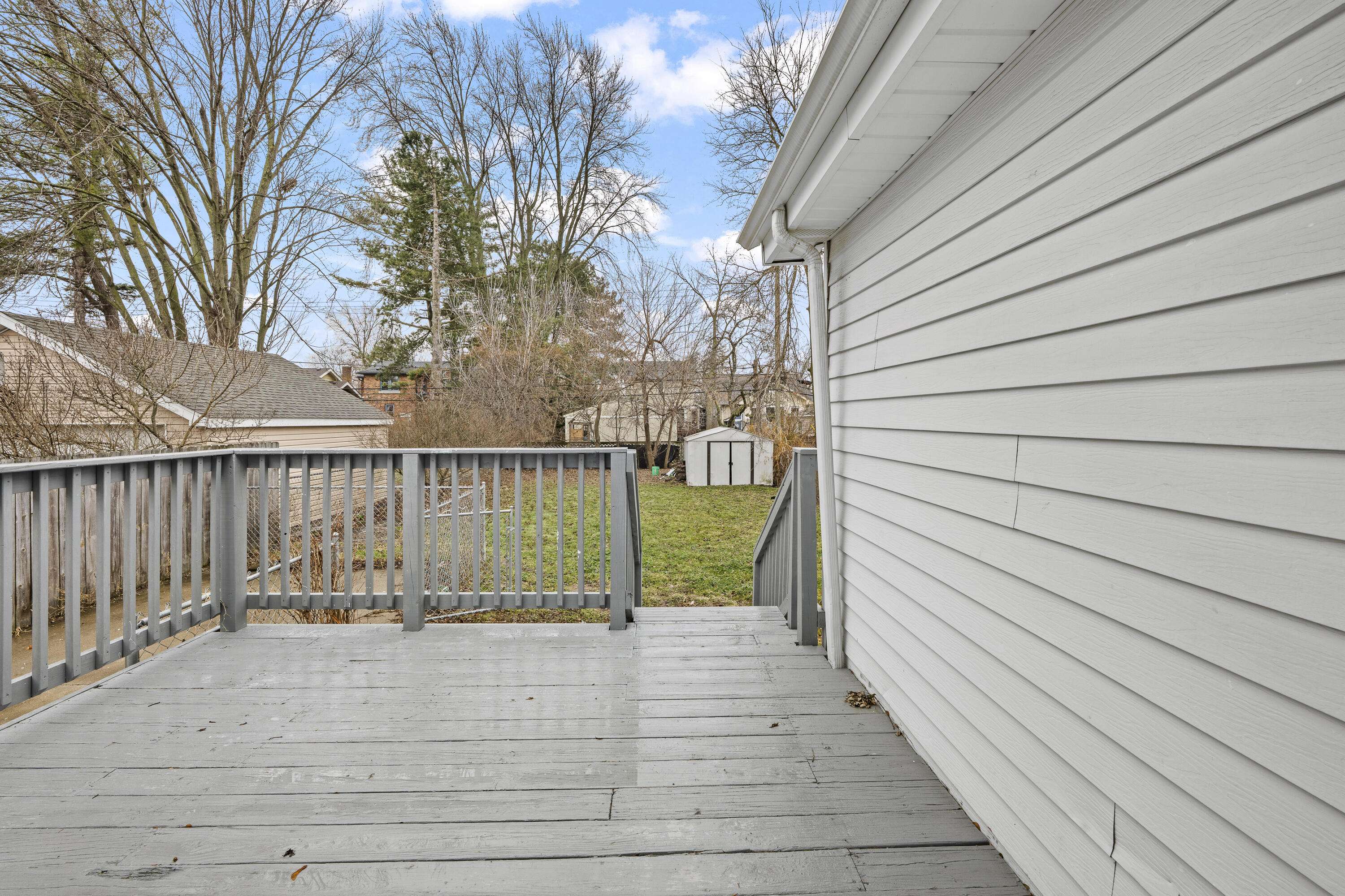 Royal Oak, MI 48073,419 W 12 Mile RD