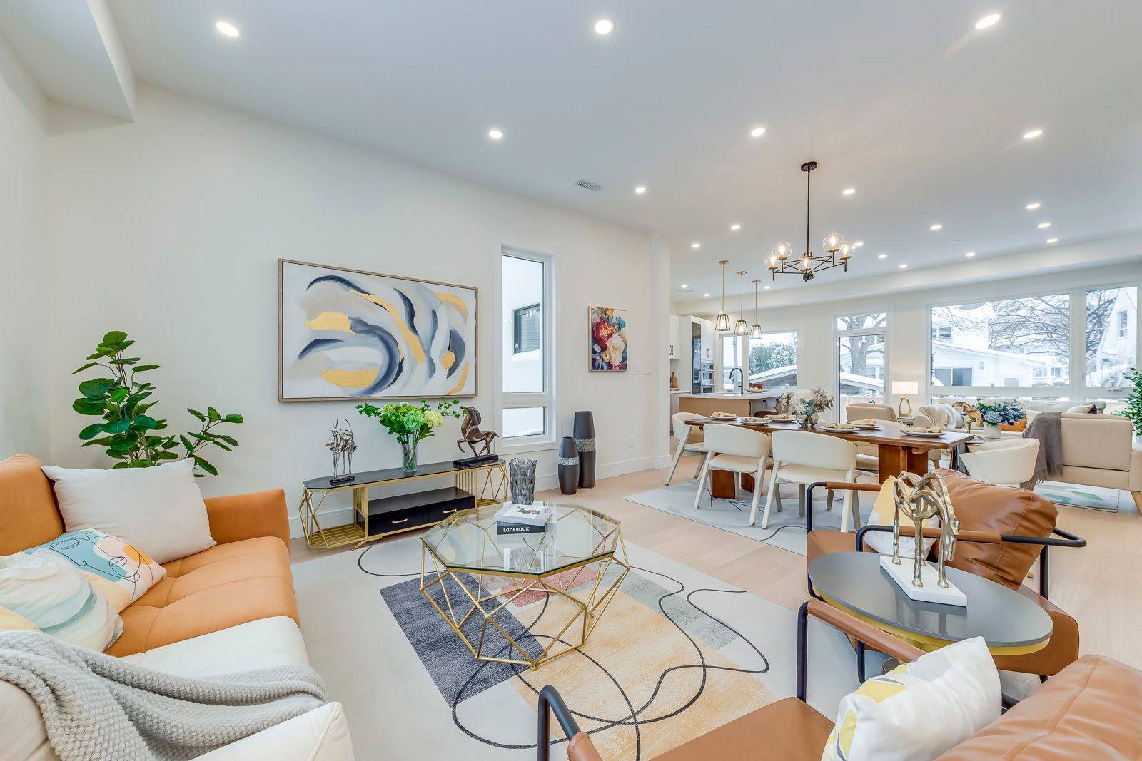 Toronto E03, ON M4B 3K5,24 Merritt RD