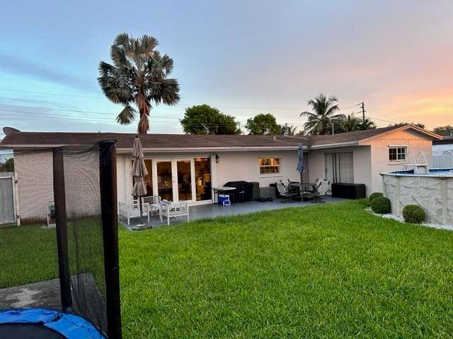 Hialeah, FL 33015,7871 NW 181st St