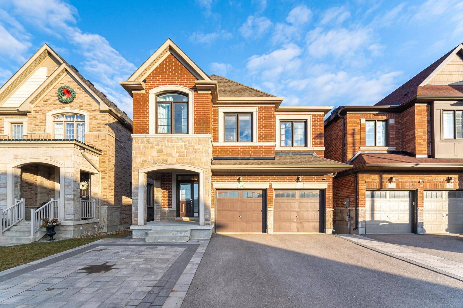 East Gwillimbury, ON L9N 0T4,132 Meadow Vista CRES