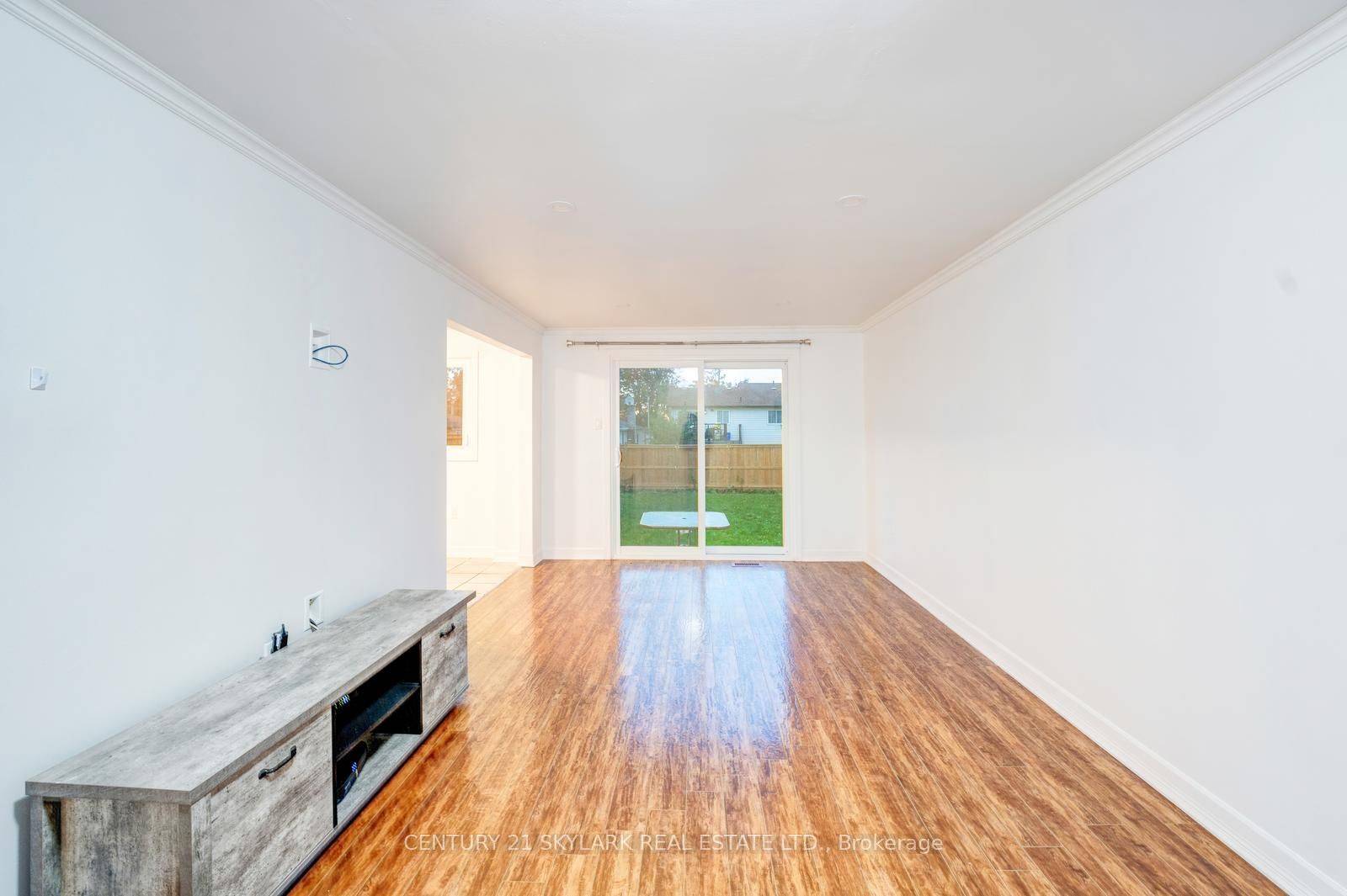 Barrie, ON L6M 5V3,66 Corbett DR