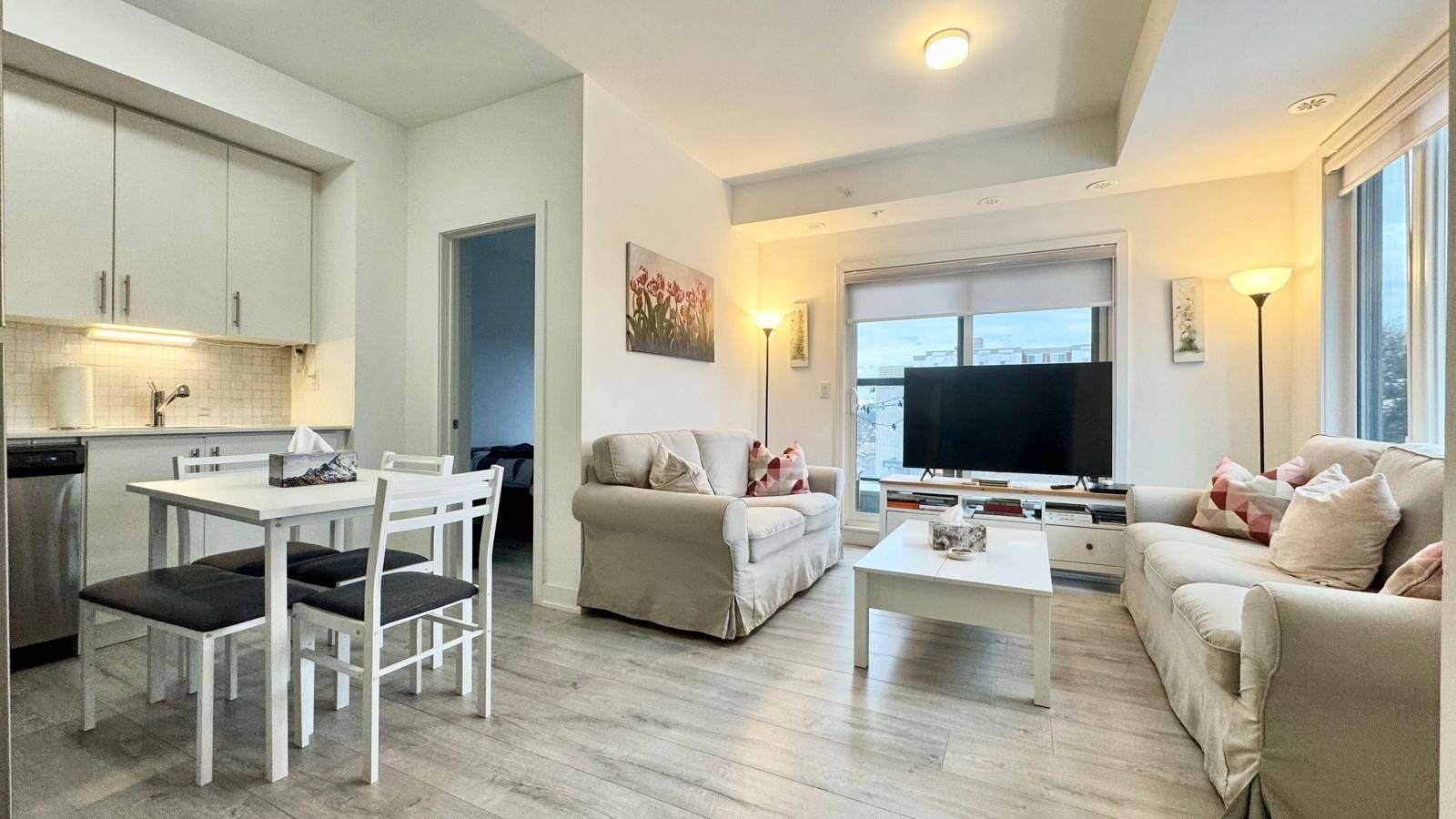 Mississauga, ON L5L 0B8,3472 Widdicombe WAY #13